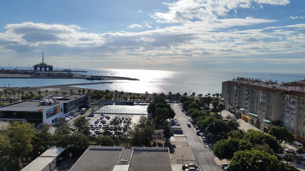 Appartement Apartamento Plaza Reina à Málaga Extérieur photo