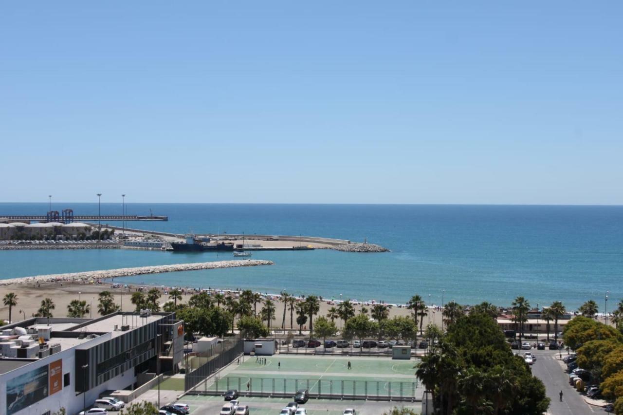 Appartement Apartamento Plaza Reina à Málaga Extérieur photo